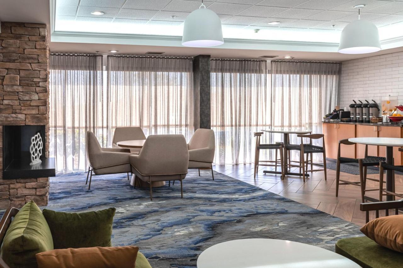Fairfield By Marriott West