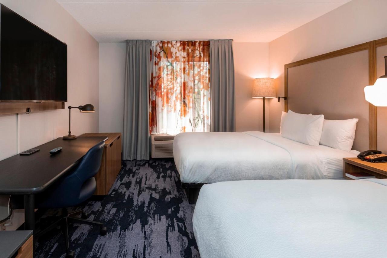 Fairfield By Marriott West Hotel